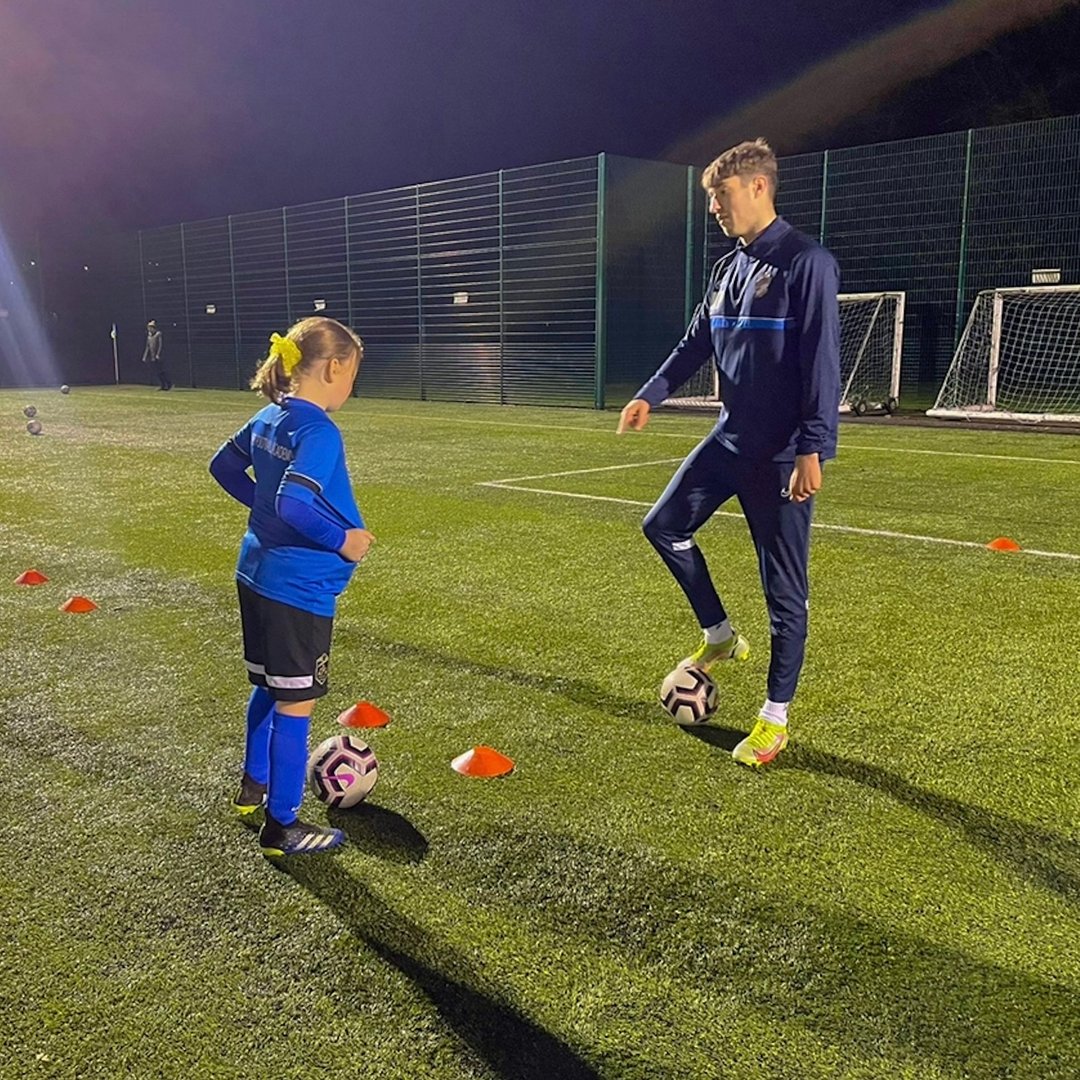 Our small group sessions are a great way for you to develop your skills! We offer Fun, high intensity, technical sessions on Thursdays and Fridays! 

Come and train with us, the First session is FREE!⚽️

 #Footballtraining #footballdevelopment #boostingbolton #cpsfootballac