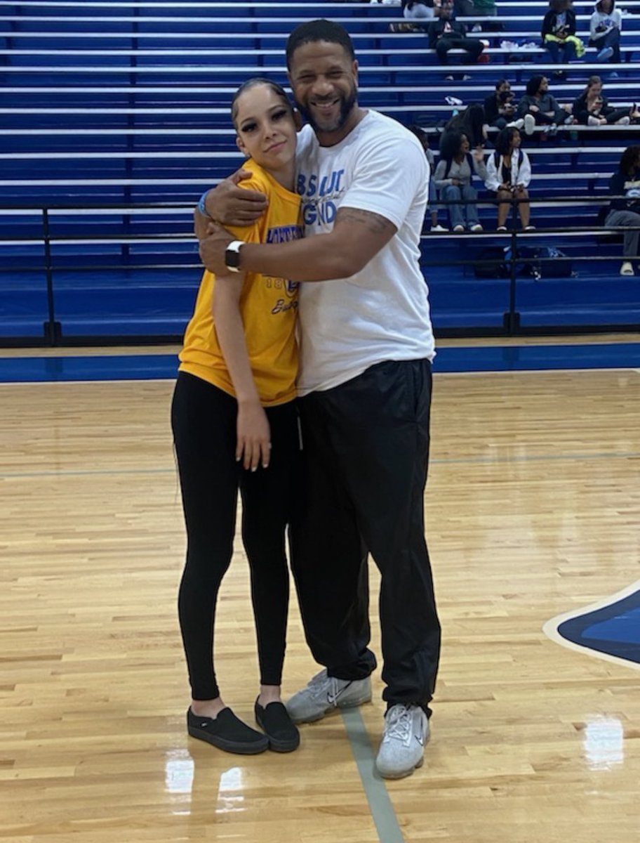 Omg how fast 3-years came and went. Shorter College here she comes.. I Love you Kam… remember LC is always Home to you! <a href="/TianaGarrett8/">Tiana Garrett</a> <a href="/coachterreneek/">Terrenee Knight M.Ed</a> @maresa_bailey <a href="/CoachTabSanders/">Tabitha Sanders</a> <a href="/jacky_page/">jaclynn</a> <a href="/LCHSGBBall/">LCGirlsBasketball</a> <a href="/saincilaire/">Coach Ant Saincilaire</a> #LCvsAllofYall