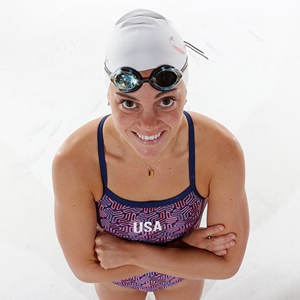 AlabamaSwimDive's tweet photo. RHYAN WHITE🇺🇸 Rhyan is back to take on the 🌎 this summer after earning a spot on the U.S. World Championship team wtih a 2:05.13 in the 200m backstroke at trials, which ranks her 3rd in the world this year!!

#BamaSpeed #RollTide https://t.co/heT9G2CH2h
