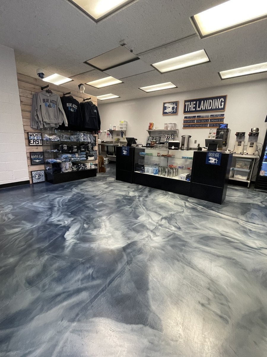 srzimmer's tweet photo. Back at school for the Blue Carpet Senior Gala and stopped in to check on @atTheLanding. I’m so proud of our store managers and student workers who ran the store for three days with no advisor in the building. Too bad they couldn’t do a Sam’s run. 😆
#DECASBE #WeFlyTogether https://t.co/Od6Wl39Bzi