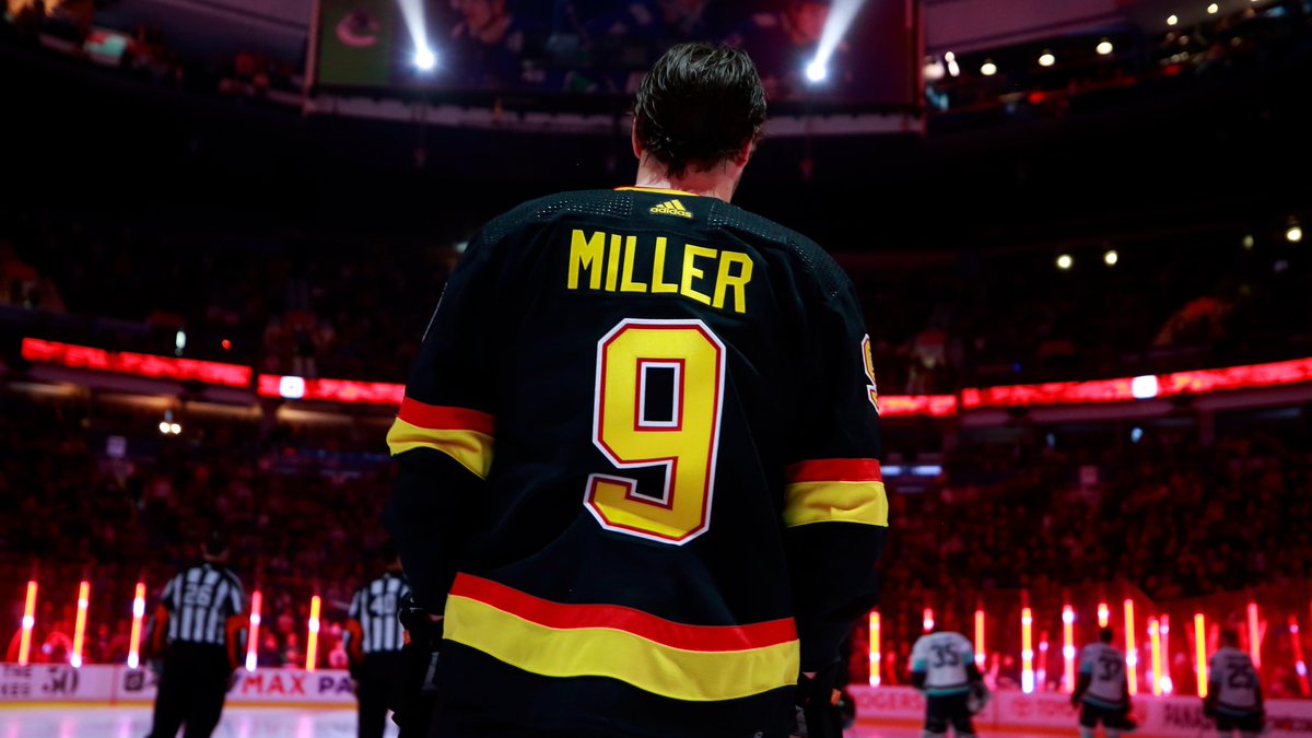 Canucks's tweet photo. Again tomorrow ⚫️🔴🟡 https://t.co/zkV1FwSQGs