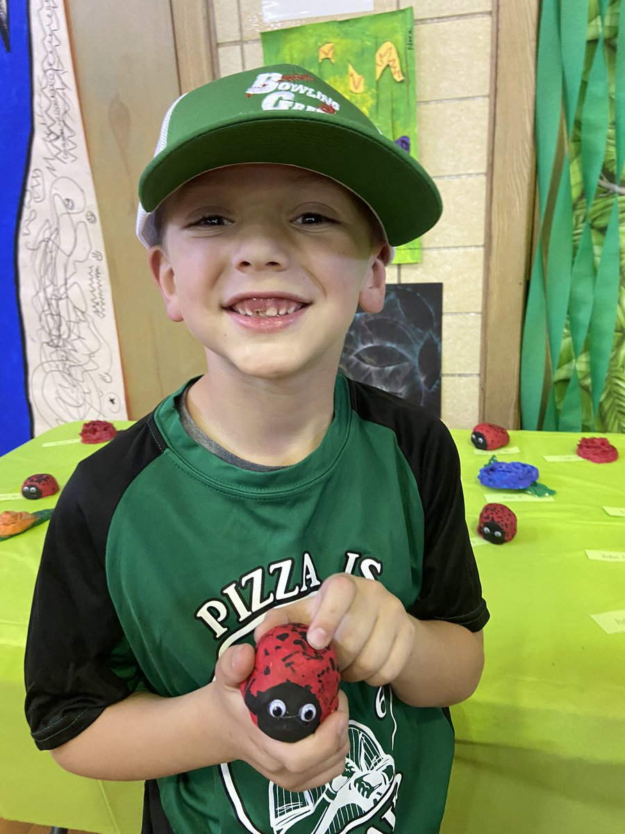 Wow!  Blown away by Conneaut’s art show!  Super proud of this kindergarten artist❤️. Thank you for a wonderful event <a href="/KFrysingerBGCS/">Mrs. Liska</a> <a href="/KaraffaAlyssa/">Alyssa Karaffa</a> <a href="/BGSchools/">BG Schools</a>