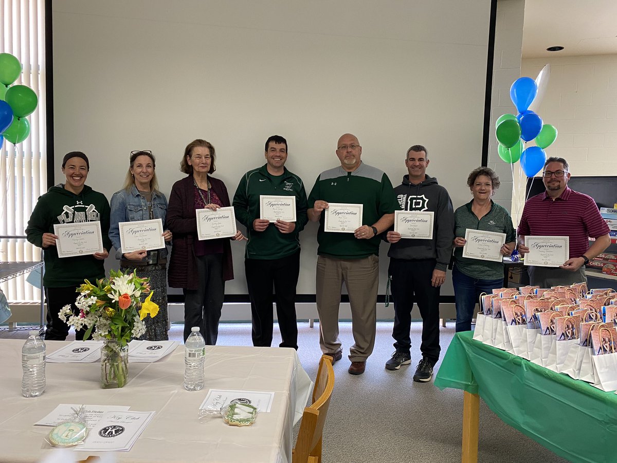 PCHSKeyClub1's tweet photo. Thank you to the many teachers and staff members who helped us out this past service year! We are so grateful for your contributions to the club. Wildcats truly have the best staff around! 💚💚 https://t.co/4Rok0K1GkQ