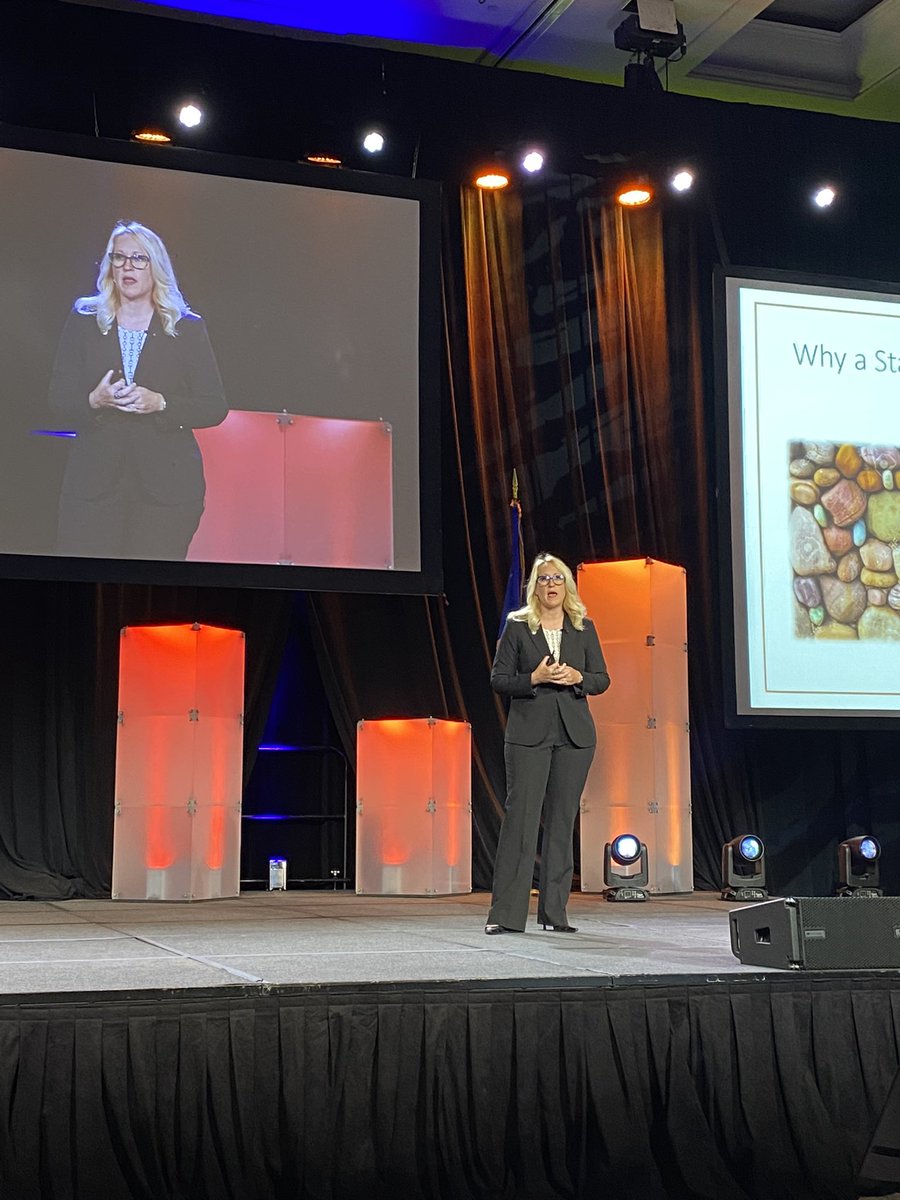 ISPForScience's tweet photo. Our Meridian Lab Manager presents @ascld_ meeting in Reno about our statewide approach to Molecular Genetic Genealogy. Identification of Roger Bennett aka “Mr Bones” was highlighted as first case solved by our state MGG team. More cases in the queue to be solved soon! #LabSmart https://t.co/Iq42ACbsxf