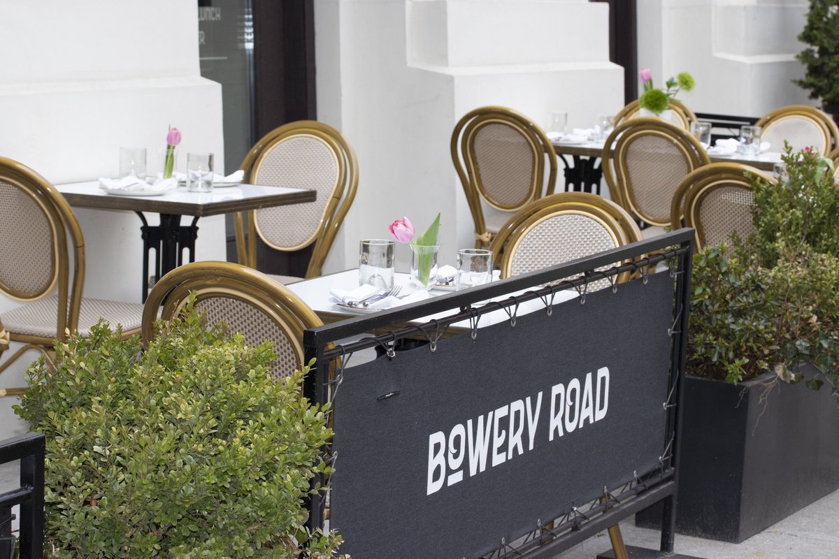 boweryroad's tweet photo. Celebrate Mom at Bowery Road 🌸Book Your Table for #MothersDay w/ Link in Bio // @HyattUnionSqNYC @UnionSquareNY #UnionSquareNY #USQEats #BoweryRoad https://t.co/fuwOzEHSq0