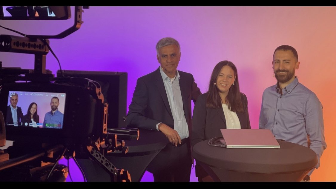 #HCMInfodays: Day 1 (English) ✅ / Day 2 (German) ⏰

Today we heard real-usage stories of the <a href="/Accenture_HCM/">Broken Link Hijacking</a> solutions from our amazing customers. It was a pleasure to share the stage with <a href="/SeshadriVenky/">Venky Seshadri</a> 

Looking forward to part 2 for a German speaking audience tomorrow.