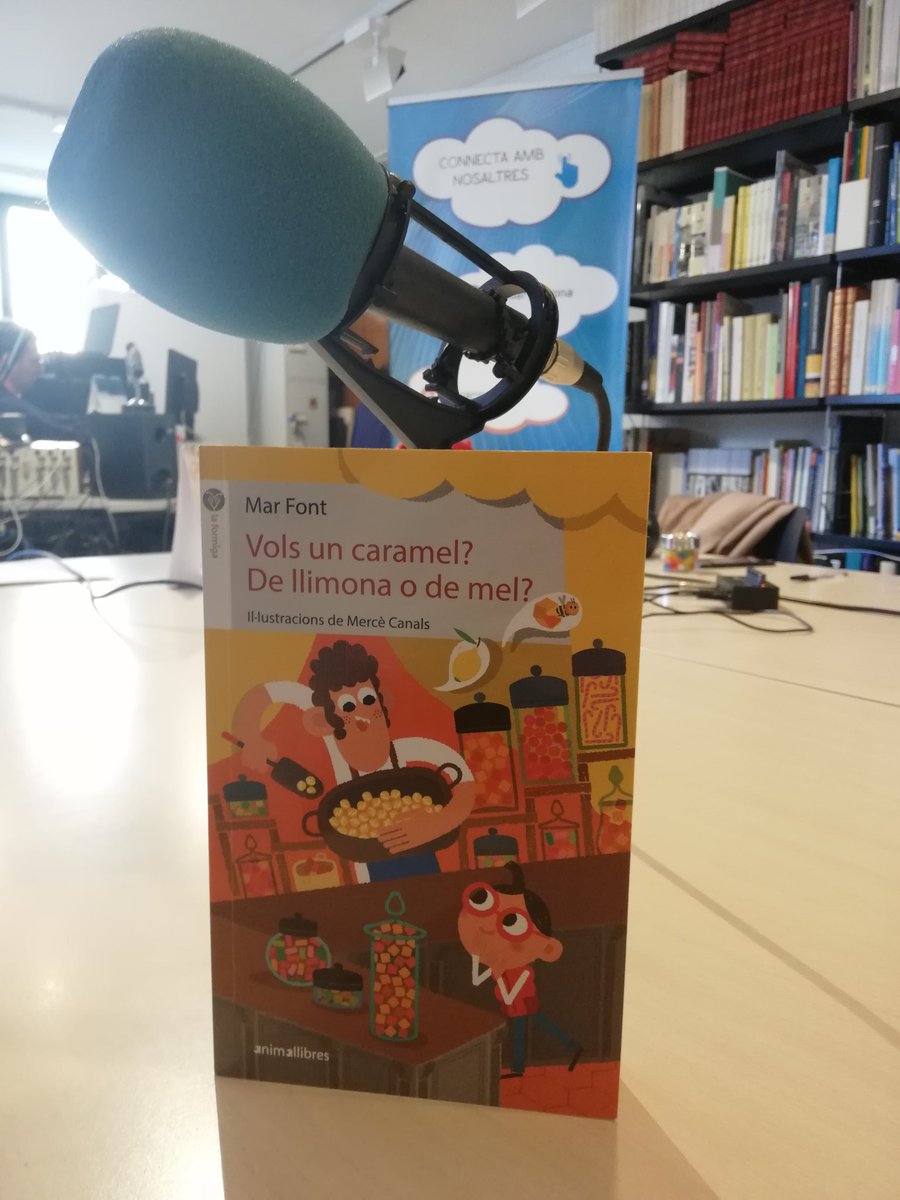 MarFont75's tweet photo. Al programa Històries de la @Silvia_Cantos @radioargentona vam parlar de Vols un caramel? De llimona o de mel? Moltes gràcies!
(enllaç al web de ràdio Argentona programa 27 d'abril)
@AnimallibresEd @bromera @jmartinlloret https://t.co/U6jLpKcIy8