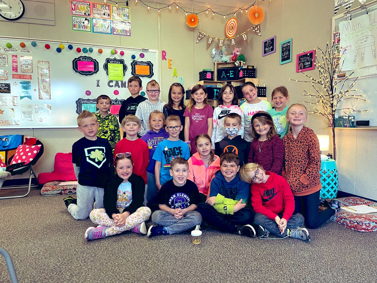 Mast_2nd's tweet photo. We are so excited to see the life cycle of a butterfly come to life!! We currently have our caterpillars that we are waiting for them to move into chrysalis and then we get our butterflies to release 🦋 #bulletpride #connectses https://t.co/RzTHYKZXfM