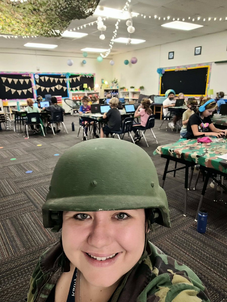 MrsVrazel's tweet photo. It's officially BOOT CAMP TIME! So proud of my soldiers! #StaarTime #3rdGrade #bootcamp @CarawayElem https://t.co/1bzmQBPxXD