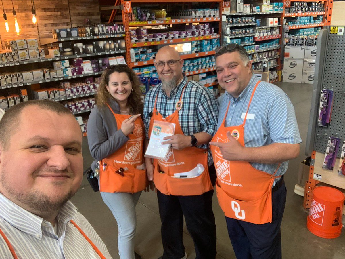 αrιαɴɴα тαмαyo🌸 tweet media