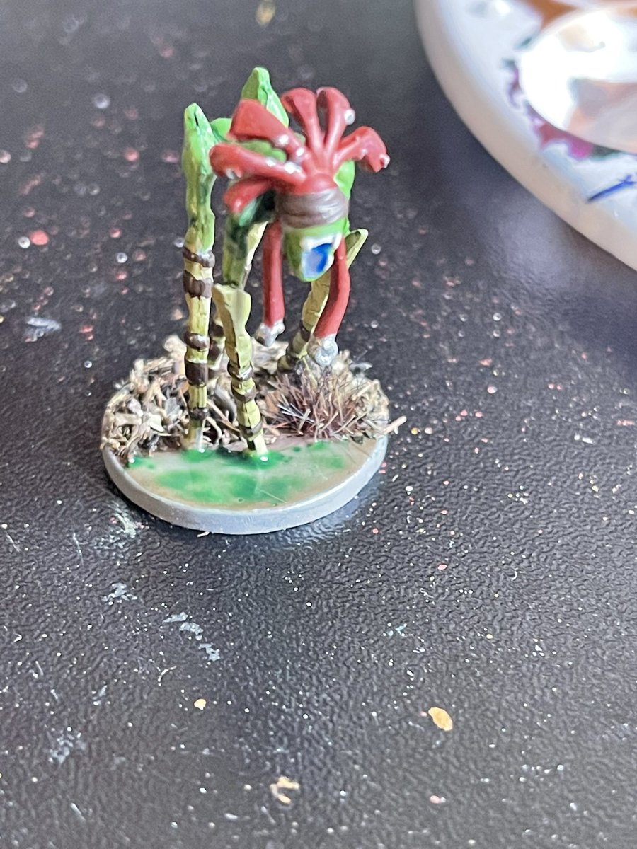 #Hobbystreak Day 110

I really love how the watery base for my little stiltwalker guy turned out, hoping to capture the same effect for Rattlebone - who is getting their base done in stages 

#godtear #wepaintminis #warhammercommunity