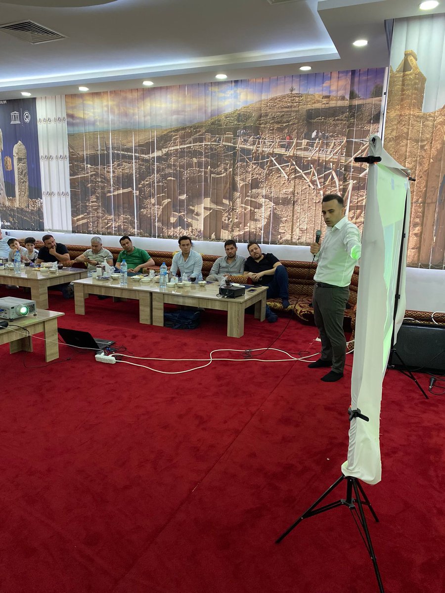 MimarBahat's tweet photo. Toplam 3 etap 100bin m2 inşaat alanı bulunan Akabe Küçük sanayi sitesi kooperatifinin 1.etap 33bin m2 27 adet iş yerinin lansman toplantısını gerçekleştirdik.
Ş.Urfa’nın istihdamına katkı sağlayacak projenin 1.etap satışları tamamlandı. 2.etap proje lansmanı haziran ayında olacak https://t.co/KP00hQn3Hs