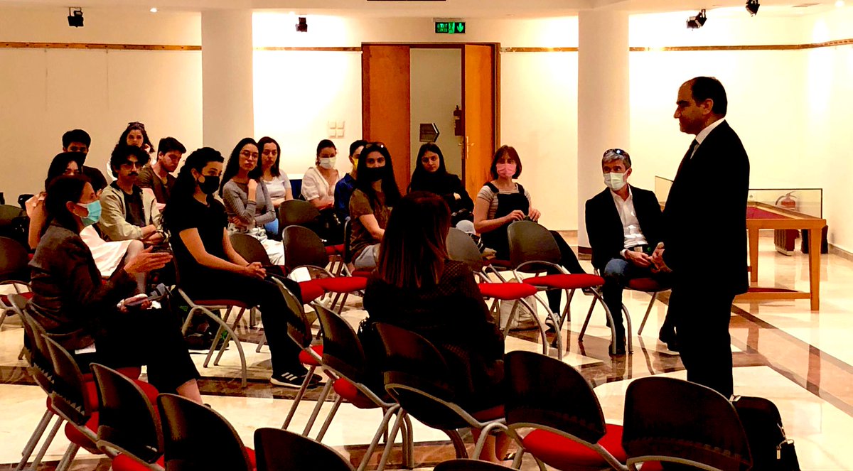 AVRUPA VE ULUSLARARASI GÖÇ HUKUKU JEAN MONNET
GÖÇ KONUŞMALARI SERISi ÇERÇEVESİNDE <a href="/BilkentUniv/">Bilkent Üniversitesi</a> de pırıl pırıl gençlerle göç ve entegrasyon üzeri konferans verdim. Çok verimli bir konferans oldu, teşekkürler sayın <a href="/ozcelik_gulum/">Gülüm Özçelik</a>