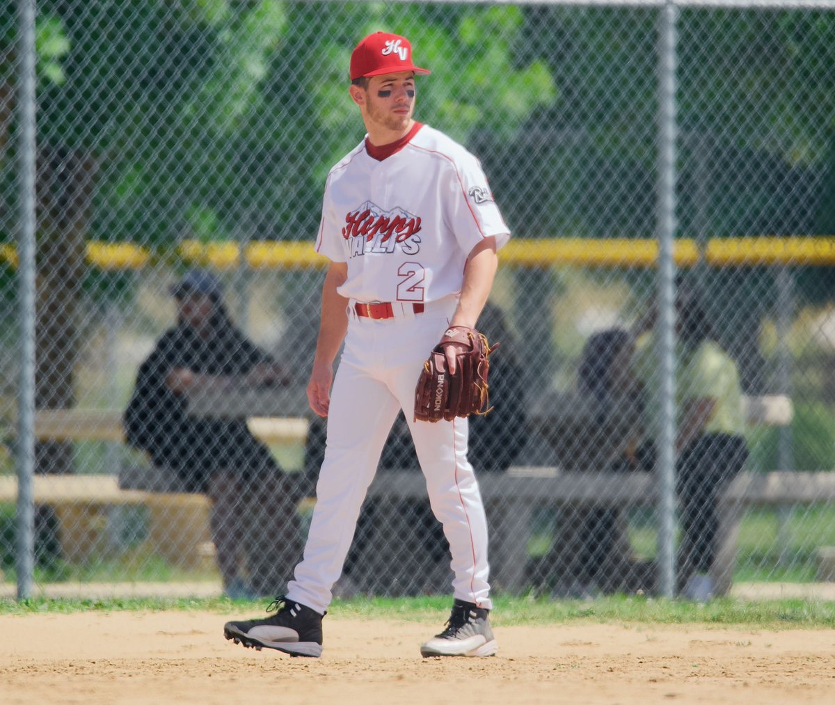 DNJmedia's tweet photo. 📸|| Nick playing softball in LA on April 26th 2022 https://t.co/kMvNHi48nV