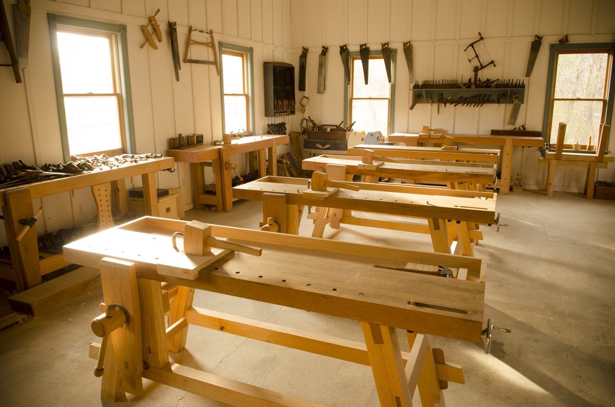 Wood and Shop tweet media