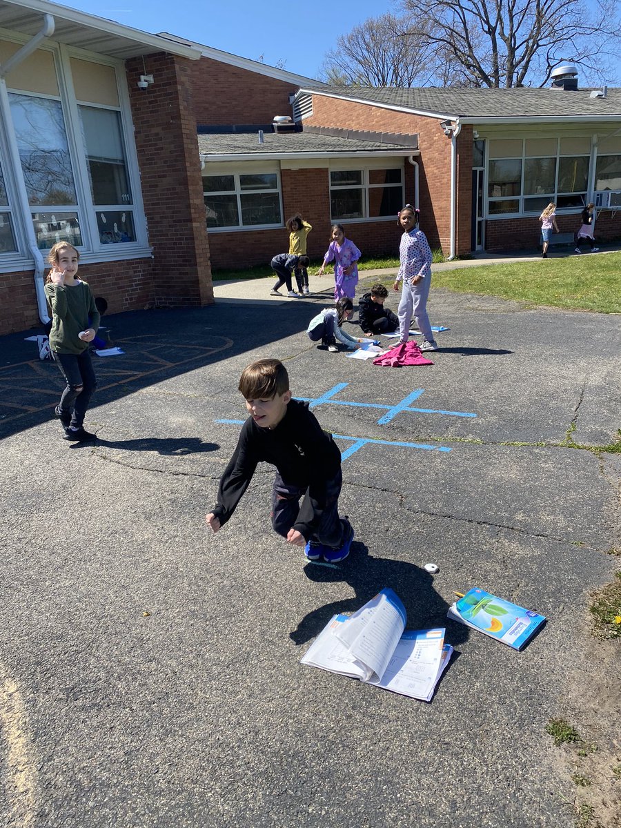 Alyssa Formisano tweet media