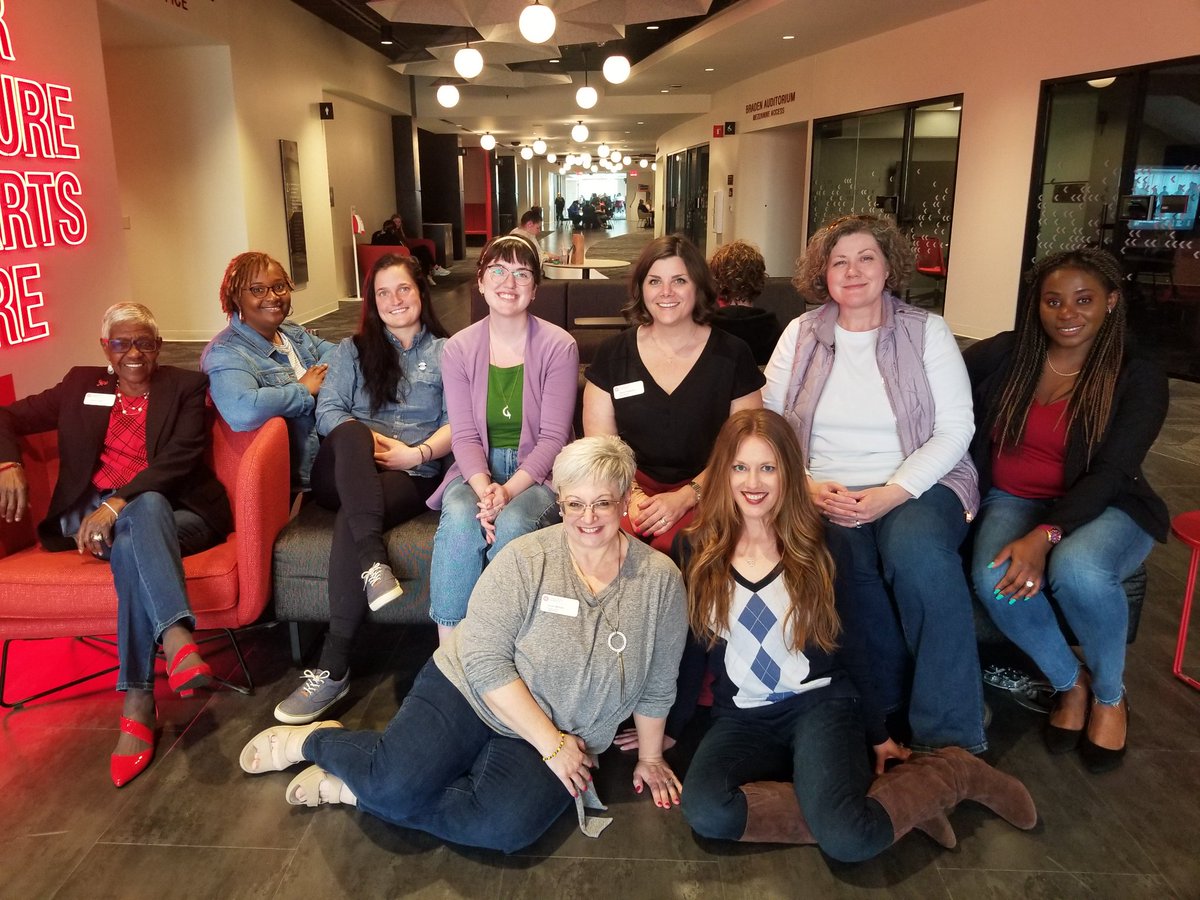 Redbird_Career's tweet photo. Career Services shows students how to dress professionally in denim as they raise awareness of  sexual assault on National Denim Day. #RedbirdDenim https://t.co/Gx4RRjdAb4