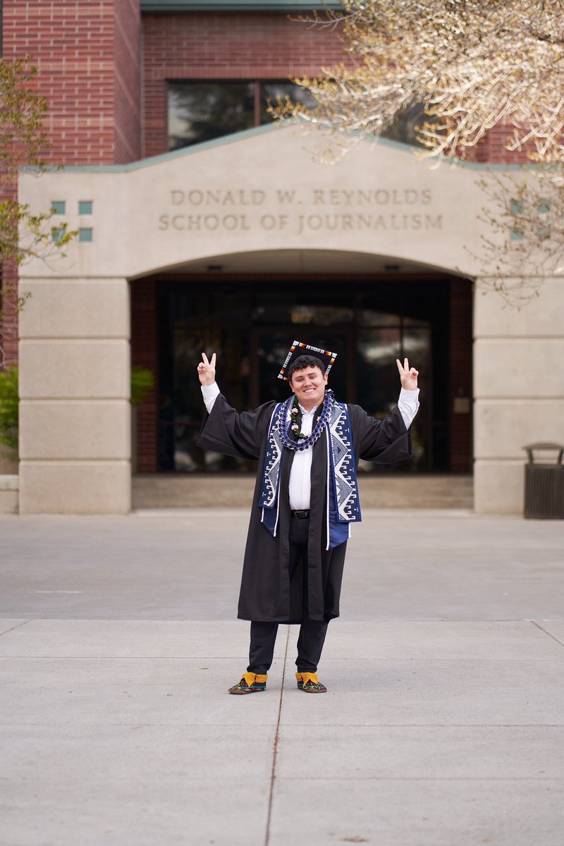 Jarrette_Werk's tweet photo. 16 days left until graduation! This moment has been nine years in the making. I finally made it!
#EducatedNative
Photos by: Alejandra Rubio
Cap by: Roger Beyal https://t.co/HU2orkq64D