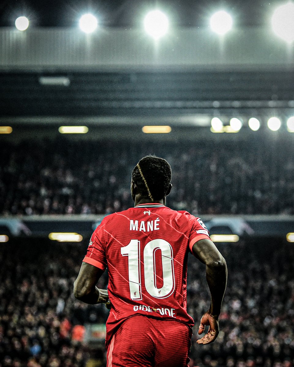 ESPNUK's tweet photo. There's one man who can stop Benzema winning the Ballon d'Or... https://t.co/Uo1QXBvsMv