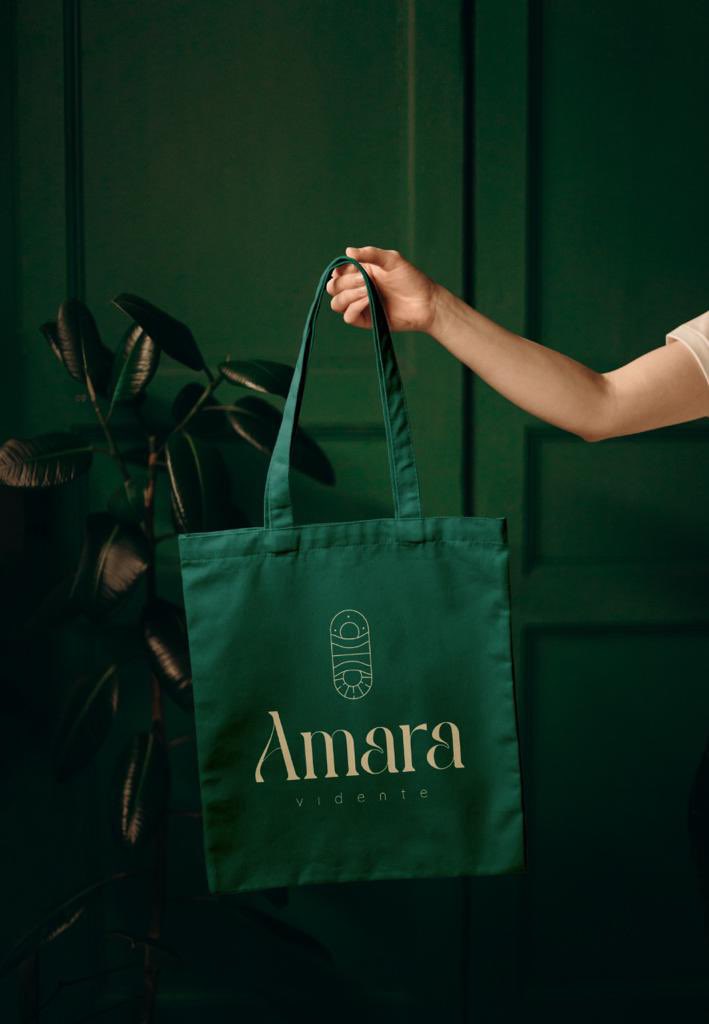 👜 Diseño de merchandising para <a href="/AmaraVidente/">Amara vidente</a> , una bolsa de tela ecológica siguiendo su identidad.
.
.
.
#merchandising #diseño #publicidad