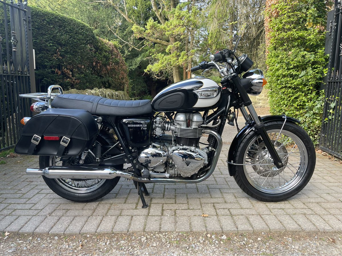 MotorbikeFactor's tweet photo. It just doesn’t happen but we make it happen for you now in stock #motorbikefactory call for details DUCATI MODELS BOUGHT FOR CASH #ducati https://t.co/loQRW033uZ