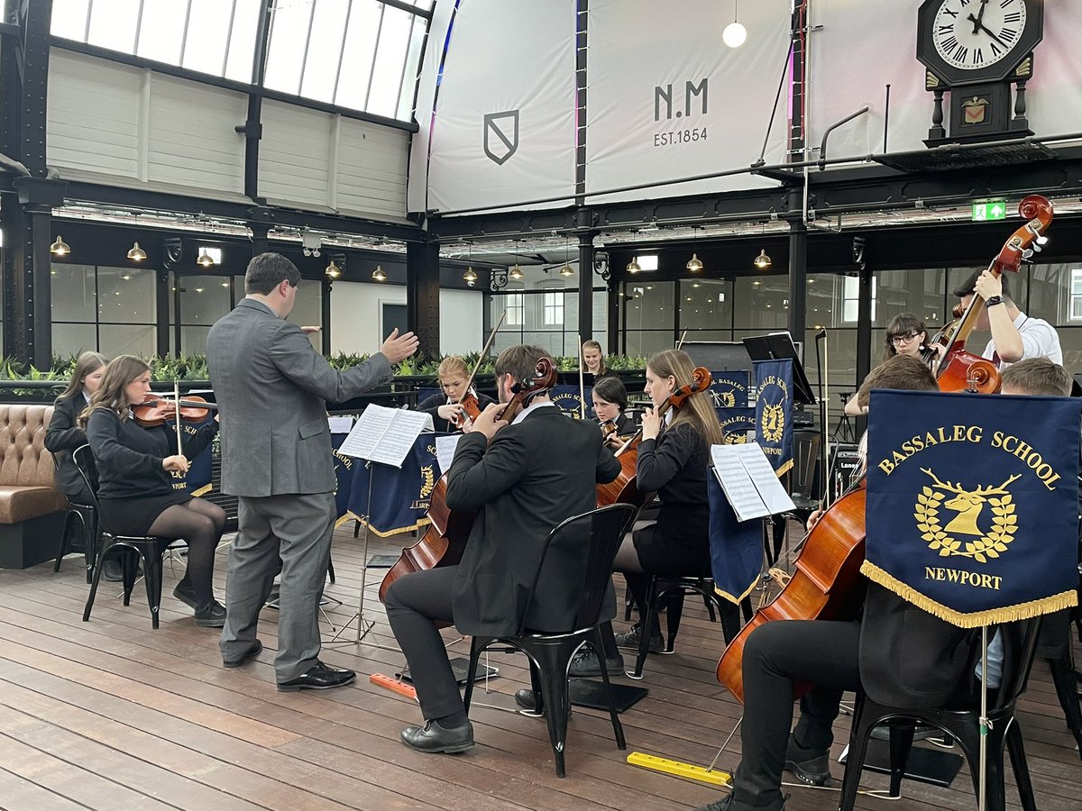 HeadteacherBas1's tweet photo. Such a wonderful evening @NewportMarket this evening hosting the first @BassalegSchool1 concert since before Covid. So incredibly proud of our young people performing &amp; enjoying! #believingandbelonging 🦌 https://t.co/glKGj8VtTp