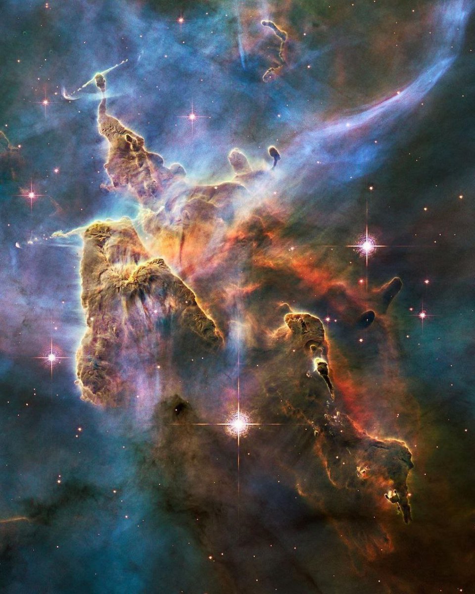 The Carina Nebula. 7,500 light years away.
⠀