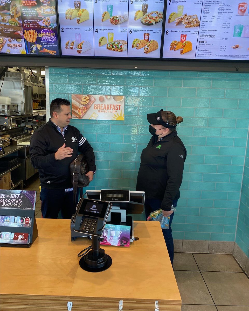 AGBellsLLC's tweet image. Today we had the pleasure to show Brock, our franchise leader from Taco Bell, around a couple of our stores.  He took the time to meet our teams and recognize Lupe, our Golden Bell winner!  @amplertacos #ampler #amplertacos #agbellschicago #amplertacoschicago #goldenbell