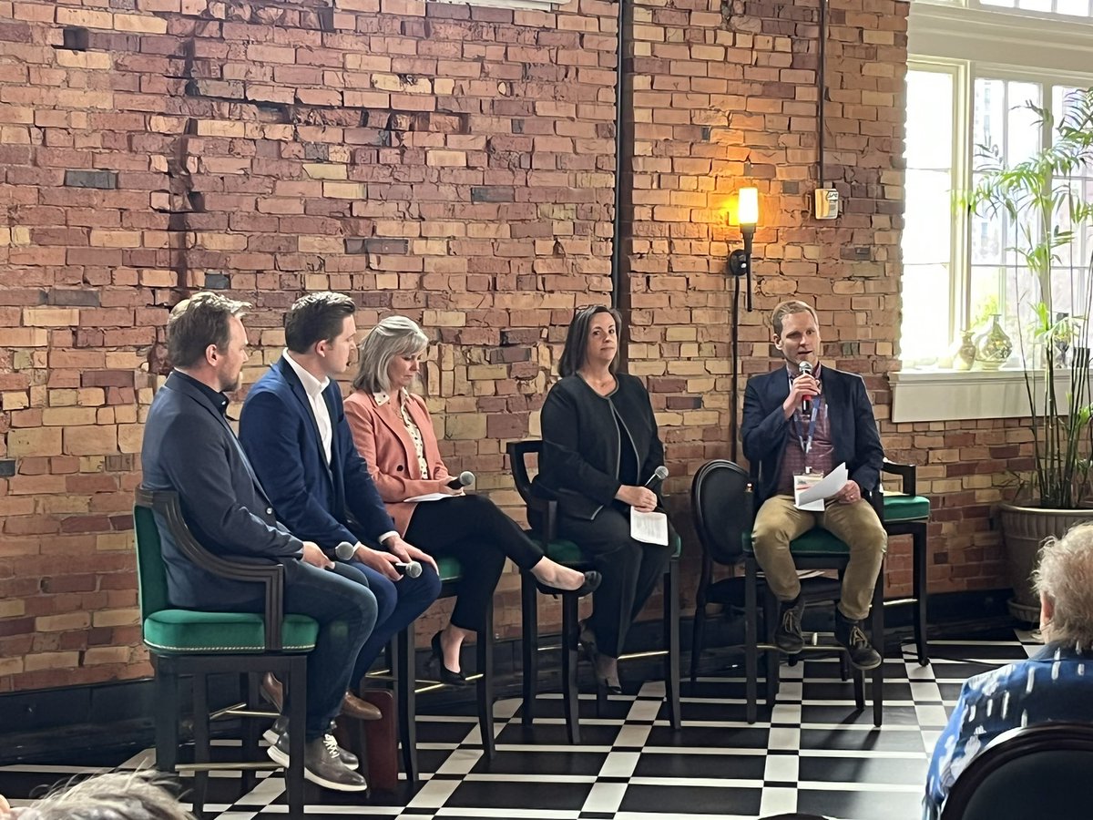 DavidMeeker's tweet image. Asking the Salt Lake City experts on homelessness, mental health, addiction, and housing affordability what is working and what isn’t. We are bringing some good ideas back to Raleigh. Great intercity visit put on by the @raleighchamber.