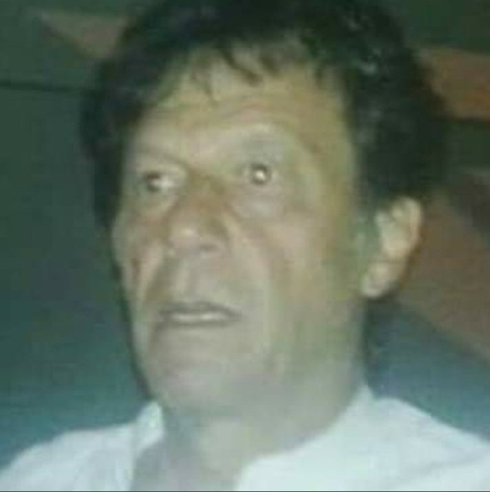 jamil_daudzai's tweet photo. اطلاع عام
یہ آدمی بںت جلد اپکو ملے گا
ایک بڑے دروازے کے پیچھے
گھبرانہ نہیں
مراد سعید
فیصل واڈا
عثمان ڈار
بارک میں خدمت کے لیے ھونگے
شیخ رشید اور فواد چوہدری روزانہ کے حساب سے ملاقات کرینگے https://t.co/ecEvK3EidP