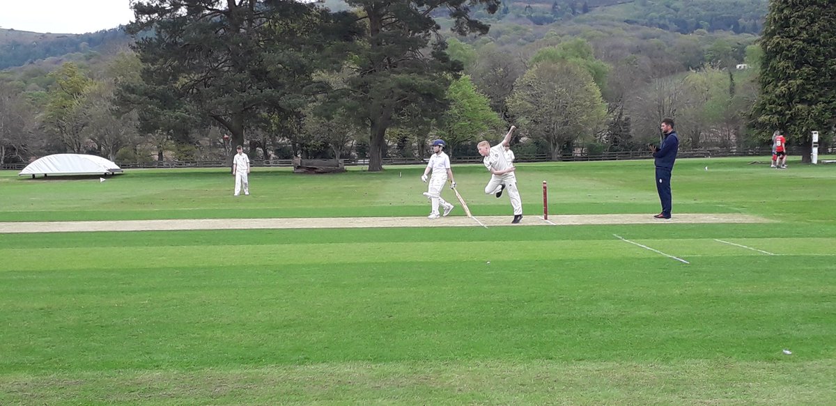 KingsStAlbans's tweet photo. A brilliant start to the cricket term for the U10/11 boys at @TheElmsSchool. The standard of cricket was phenomenal and the sportsmanship shown from both teams was a delight to see 🏏🏏 @KSWCricket https://t.co/73kBLwX6xb