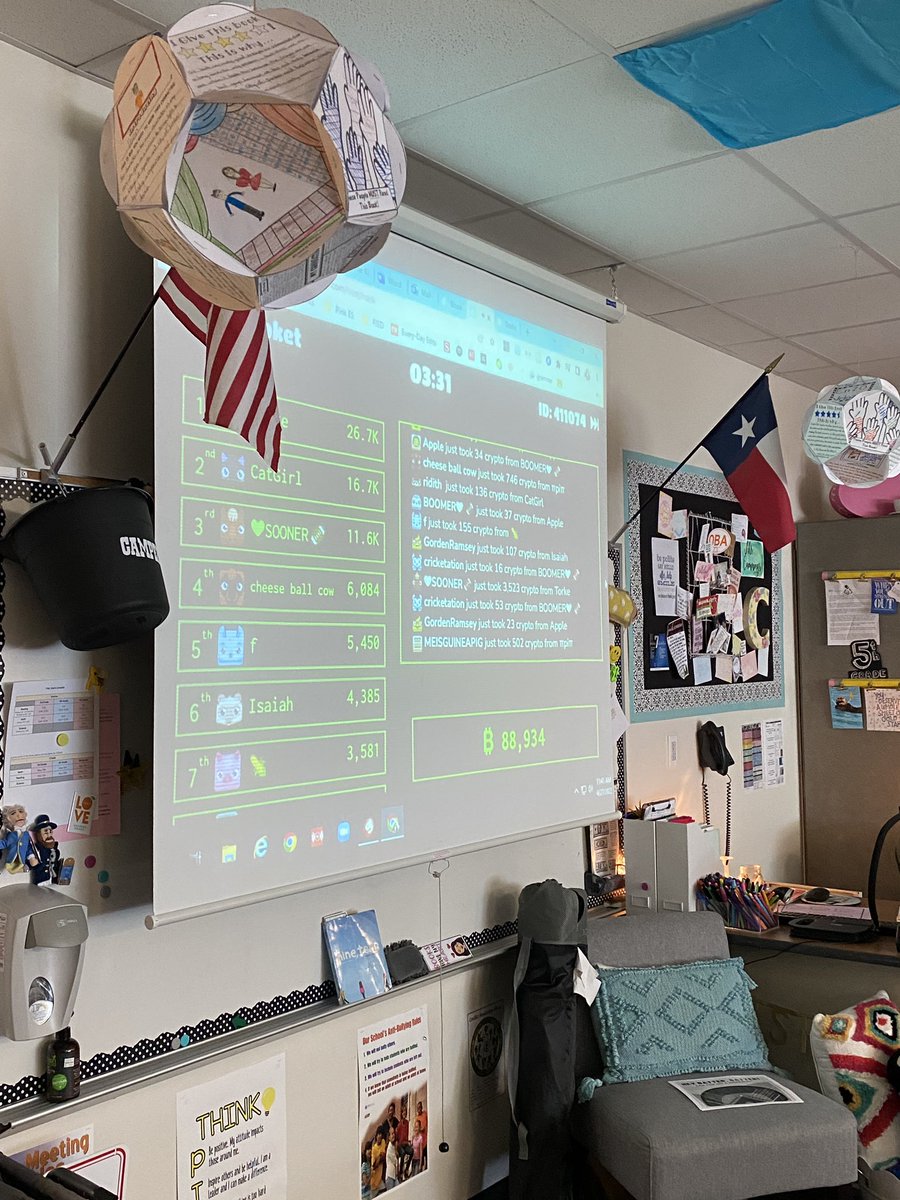 hellohays22's tweet photo. Today we used blooket to review the Korean War! #pinkspringtraining @shantieljovanna @edtechsavy https://t.co/SUxr83lnYG