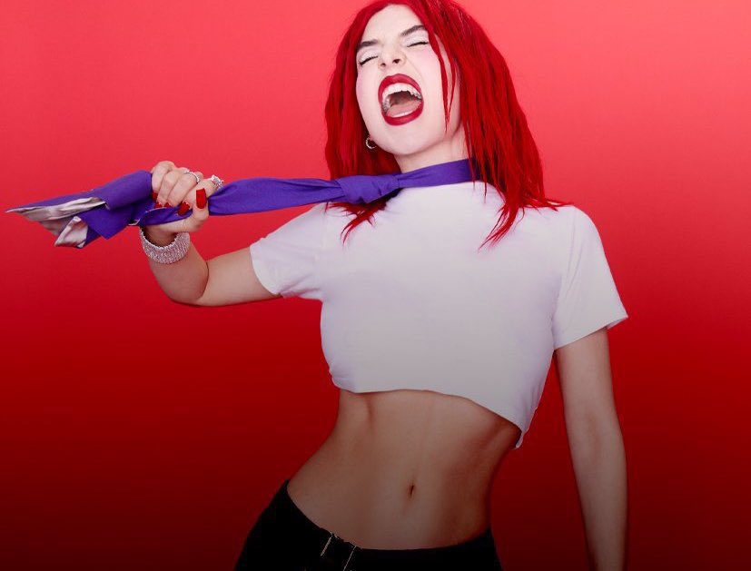 marinasstargirl's tweet photo. Avas abs in this picture are everything https://t.co/IlWrMKPaRU