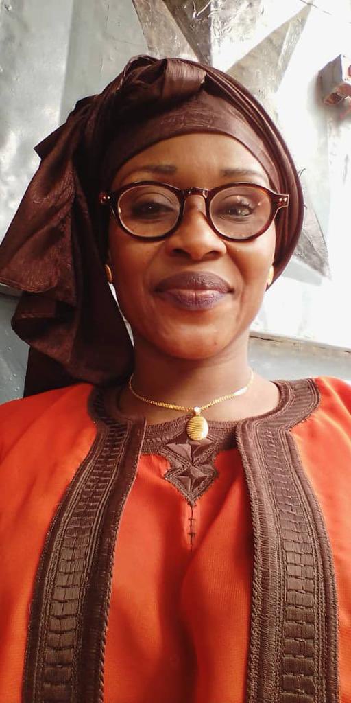 🚨urgent 🚨 RT svp
Une amie cherche sa mère souffrant d’AVC (elle n’arrive pas à parler donc difficile pour elle d’être aidée) elle était localisée pour la dernière fois à Médina. 
Si vous la voyez svp faites signe au 77 744 25 33 
#Senegal