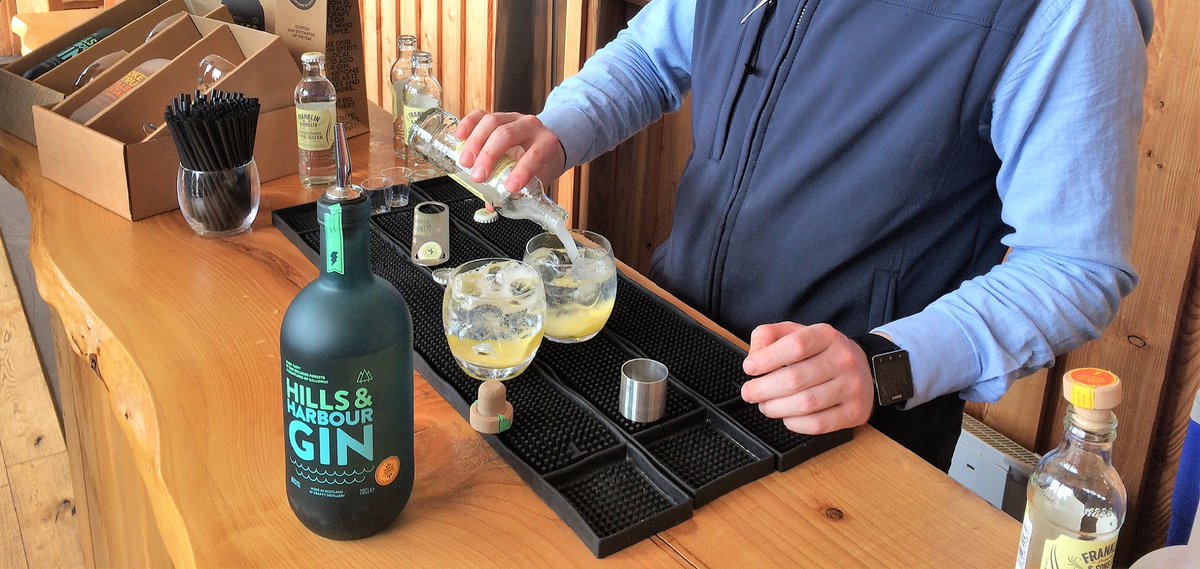 Q3 #ScotlandHour So many local places to visit from great beaches, wonderful walks, historic sites, gin distilleries.... #EmbraceScotland #LoveDandG