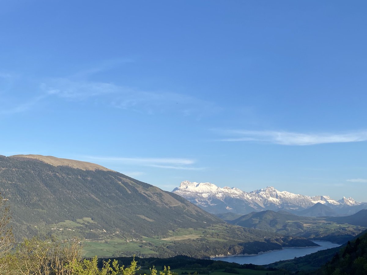fabienvallier's tweet photo. “La vraie nouveauté naît toujours dans le retour aux sources.” @edgarmorinparis #sinard @CDIsere https://t.co/RvSs3xyhP1