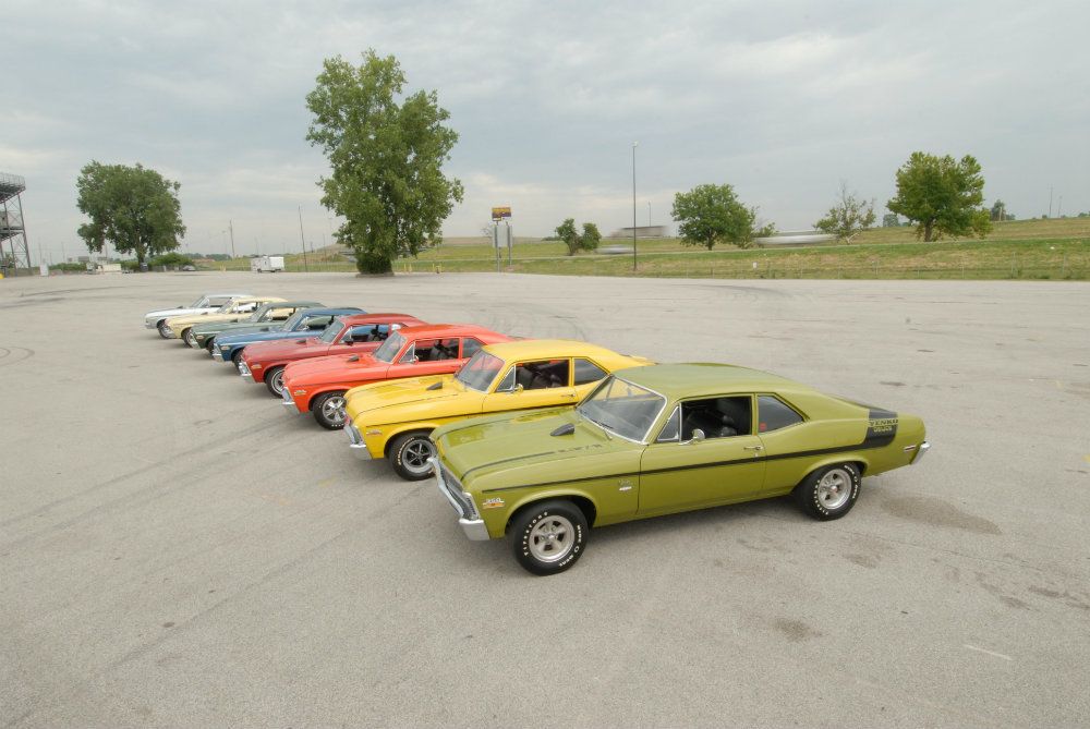 Automoblog's tweet photo. The Complete Book of American Muscle Supercars by Tom Glatch gives true justice to this memorable slice of American #automotive history. #BookGarage #Automoblog https://t.co/ggre617wKP https://t.co/TEWorT7VbD