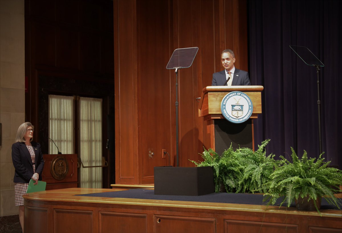 DepSecGraves's tweet photo. We all know the vast potential of #ArtificialIntelligence, but it is equally important that we understand the risks. Today, @CommerceGov &amp; @NIST hosted a symposium to chart a path for responsible &amp; inclusive AI that drives equitable economic growth &amp; mitigates bias &amp; unfairness. https://t.co/RW2qmmNLaF