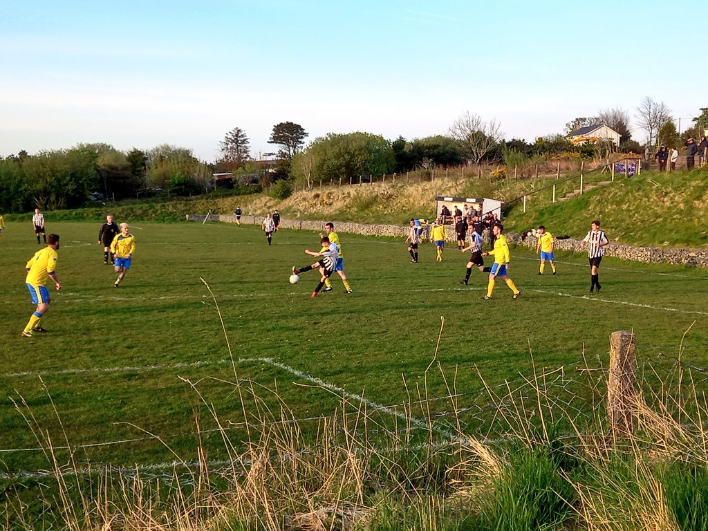 christopher tweet media