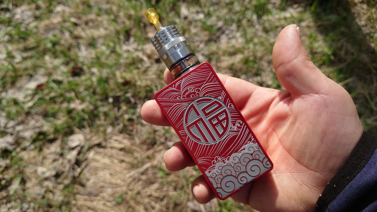 CebrjowHwScHCkj's tweet photo. 皆さんおはよっチェ😆👍今日も宜しくご安全に🙇💦 #ULTRONER T.I.G 80W Box Mod + Ripley MTL/RDL RDTA + 蜻蛉切 ドリチ😋💦#VAPE #vape好きな人と繋がりたい #VAPE好きと繋がりたい #VAPE初心者 #ambitionmods #fouronefivemod https://t.co/uwveKqeuCI