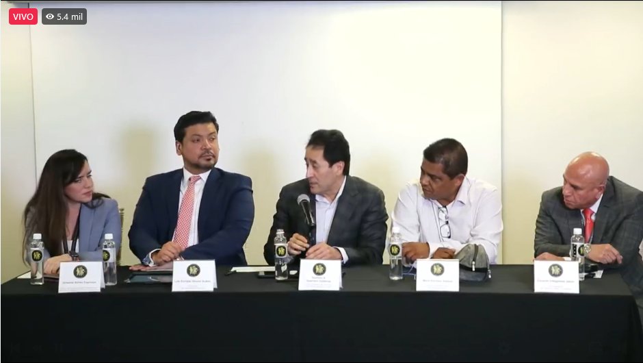 MtyFollow's tweet photo. Que #DebahniEscobar cayo viva con 90 cm de agua y después se dio sola un golpe contundente en la cabeza y no tenia agua en los pulmones

pónganse de acuerdo, se hacen bolas entre esos 5 https://t.co/mcdGagjEwJ