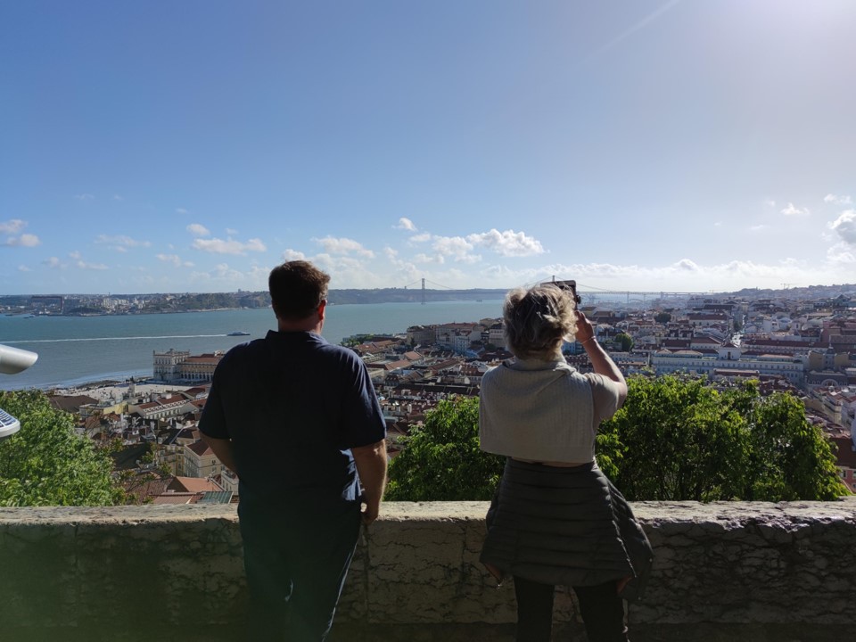 Gradientech's tweet image. #Gradientech speed-touristing in fantastic #Lisbon, home of #ECCMID2022, before heading home to finalise the CE-IVD marking of the #QuickMIC system. Soon to be launched...!