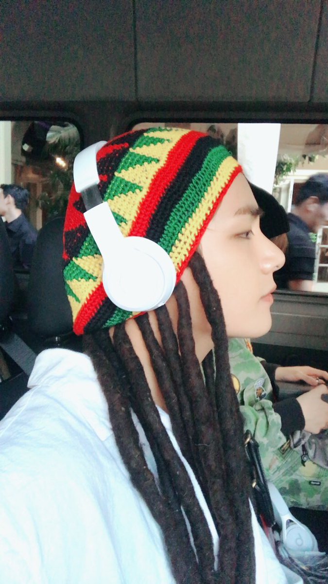 Armstronnng's tweet photo. V Marley https://t.co/G1dh1lh9PH