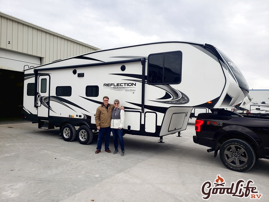 goodliferv's tweet photo. Ross and Susan got an amazing new Reflection 150 Series and boy they look good! Thanks guys, Camp Happy! https://t.co/Z18ozepFIK https://t.co/Csao3k1fF5