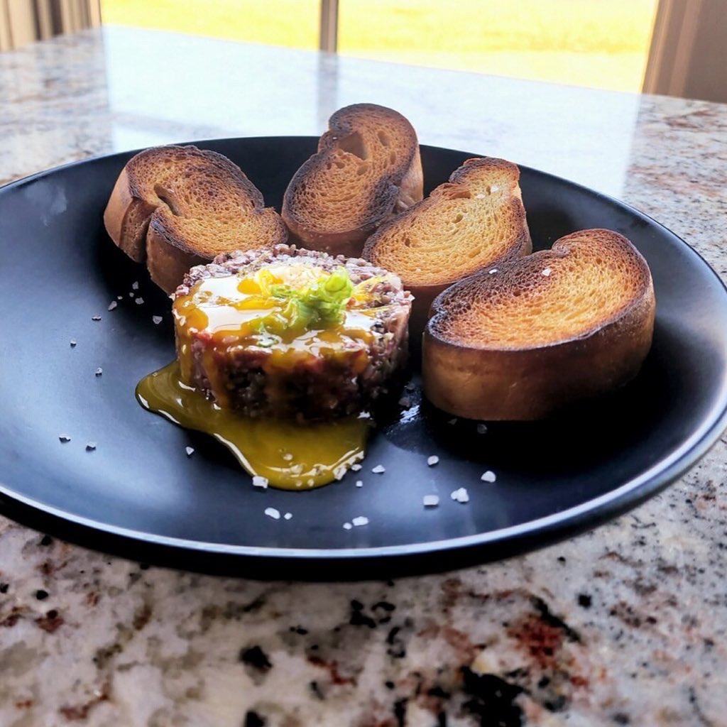 Danny’s Kitchen + Bar tweet media