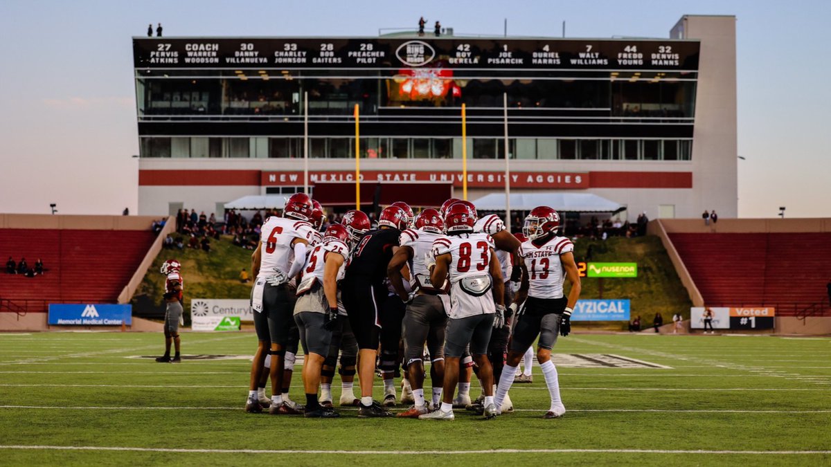 Blessed to receive my 2nd D1 offer from NEW MEXICO STATE UNIVERSITY. Thank you <a href="/TimBeckFB/">Tim Beck</a> and <a href="/NMStateFootball/">New Mexico State Football</a> #AggieUp #AggiePride