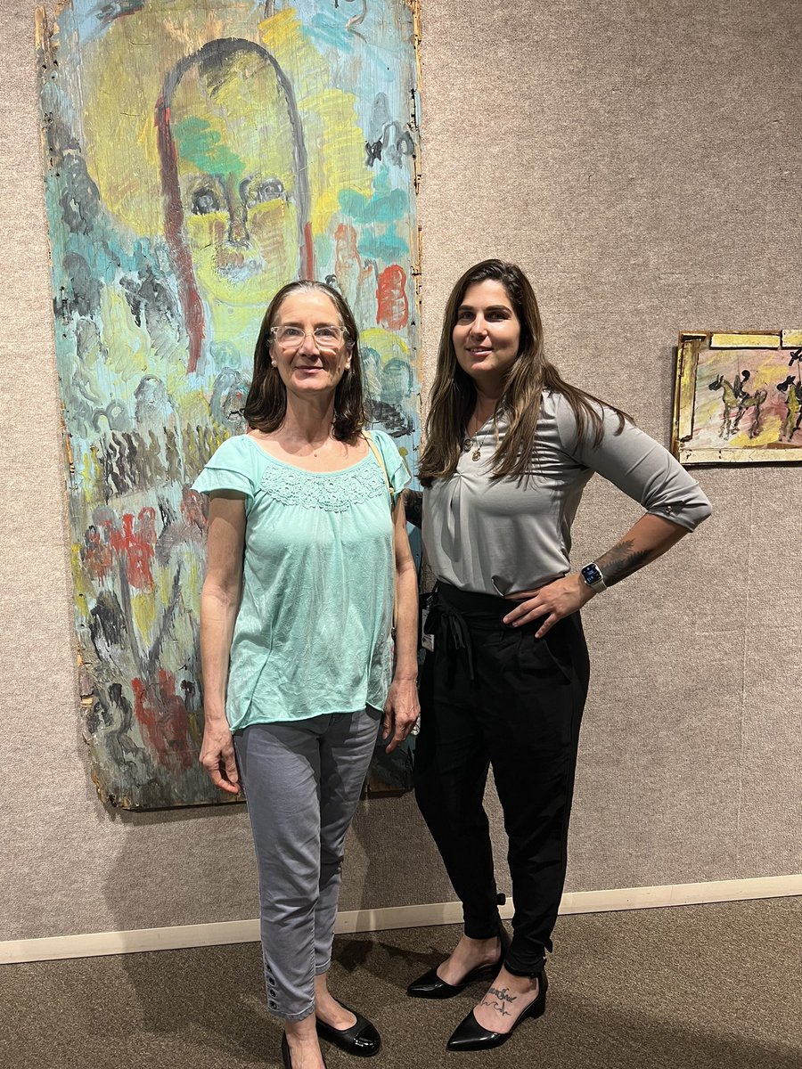 Celebrating our very own Petra Ramirez  tonight who completed the 2021-22 Art of Reflection and Response Teacher Institute. 🐺