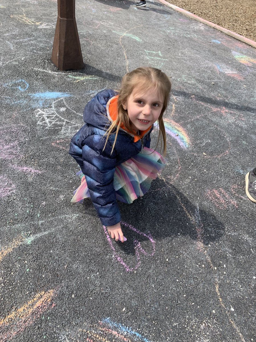 More chalk pictures from 
#ABCcountdown <a href="/DornNPD117/">Dorn Elementary</a>