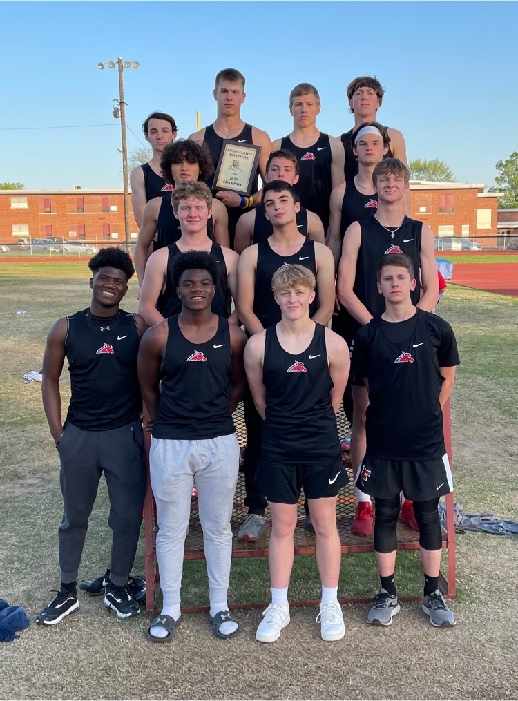 fchsmules's tweet photo. Congratulations to the FCHS Mules Track &amp; Field team on their 2022 CWC Bulldog Invite Championship!!! https://t.co/Gfya1FoXXZ