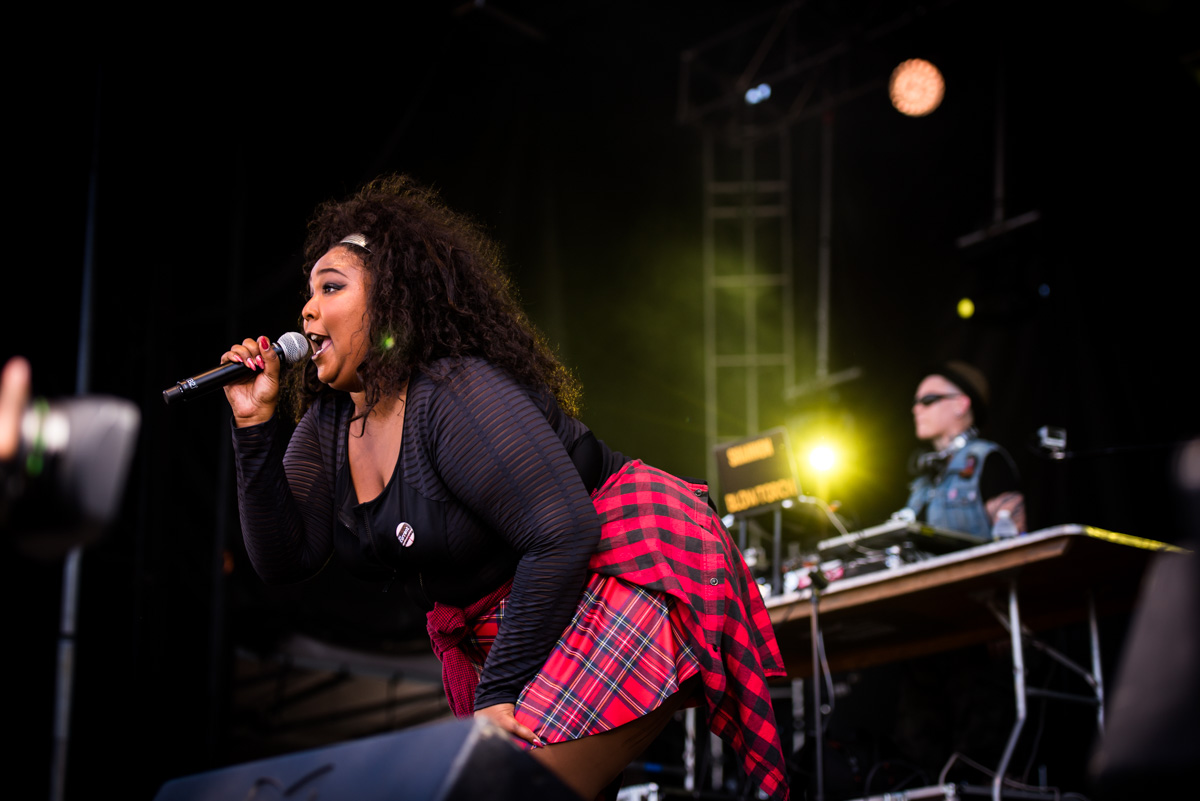 RocktheGarden's tweet photo. Taking time today to say Happy Birthday, @Lizzo!!

#RocktheGarden has been lucky to have her as a performer through the years.

Here she is onstage at Rock the Garden 2016 (fun fact: 2022 co-headliners @NRateliff &amp; The Night Sweats played as well that year).

Photo by Nate Ryan https://t.co/NtMI4CGtvH